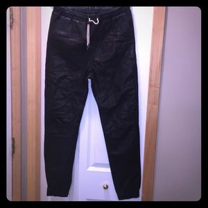 Sporty black 100% genuine leather pants